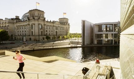 Spreebogen im Regierungsviertel