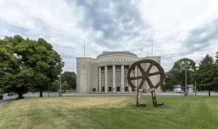Volksbühne am Rosa-Luxemburg-Platz in Berlin