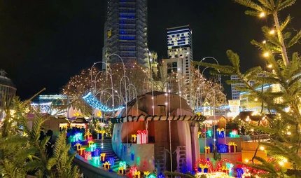 Weihnachtsmarkt an der Gedächtniskirche in Berlin Charlottenburg