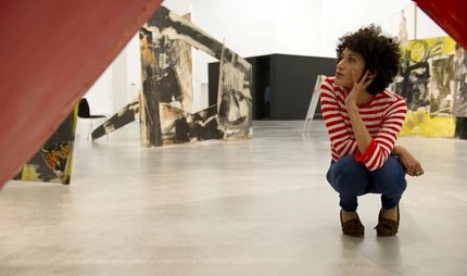 Jeune femme dans la Vedova Exposition à la Berlinische Galerie